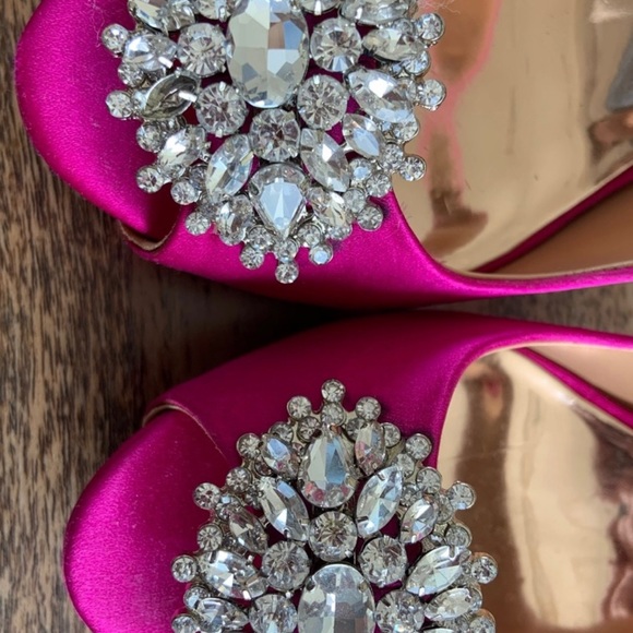 Badgley Mischka satin shoes - Picture 3 of 4